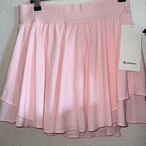 BNWT Lululemon strawberry milkshake skirt